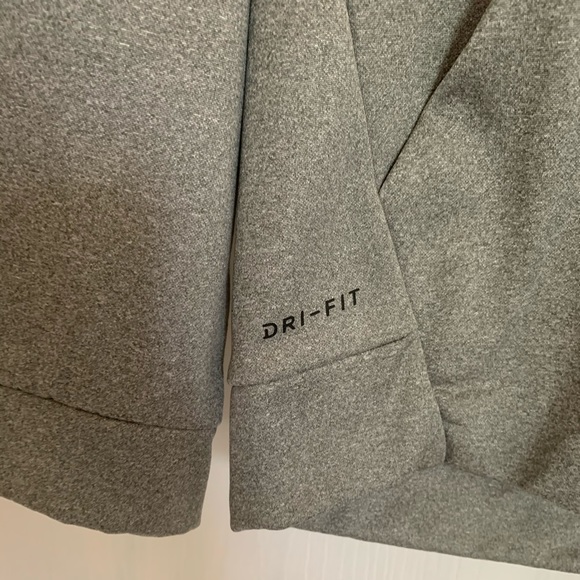 Nike dri fit pullover hoodie - Picture 3 of 7